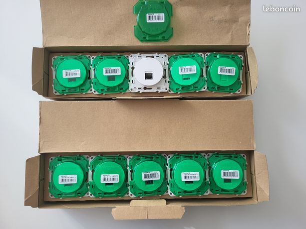 10 prises rj45 schneider odace neuf