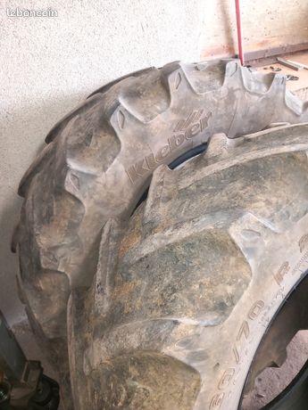 2 pneus 360 70 r24