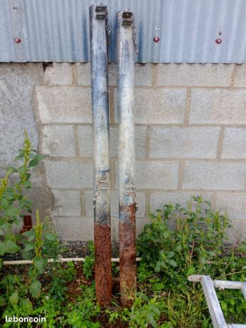 2 poteaux 1.8m galva