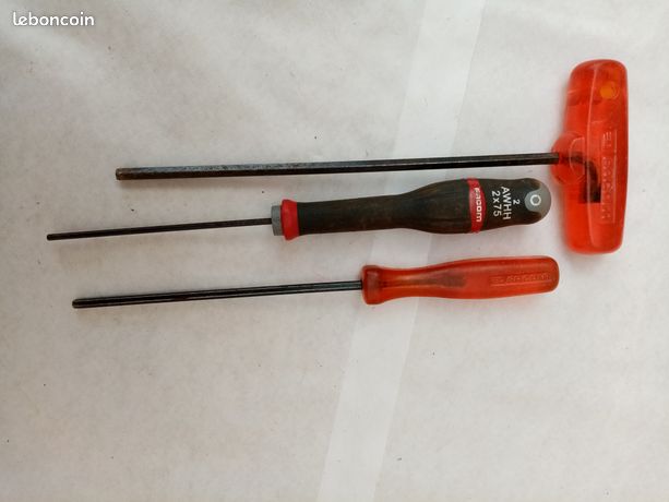 3 clé ALLEN ou clef BTR de FACOM outil bricolage graisse pince réglet starter téflon scie sauteuse photo fer stabilisateur tondeuse pince ciseaux à bois collant FORET ampoule halogène