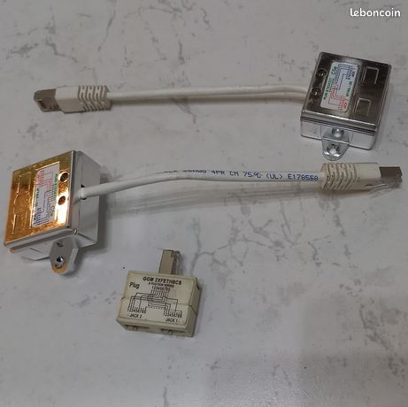 les 3 Eclateurs de port RJ45 blindé LAN et TEL
