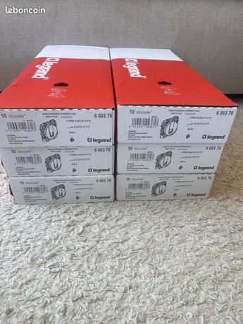 60 mécanismes RJ45 catégorie 6 dooxie Legrand 600376