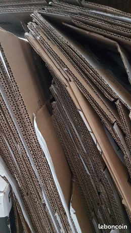 88 cartons de déménagement utilisés une fois (toujours dispos au 2 oct 25)