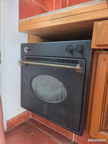 A donner four vasque