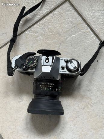 A SAISIR : Appareil photo Canon + 3 objectifs