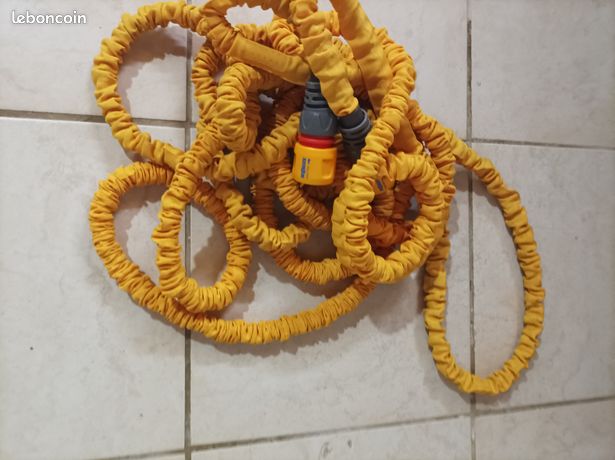 A saisir tuyau extensible de marque Hozelock