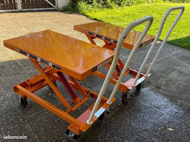 À VENDRE Chariots élévateurs de table Work Positioner