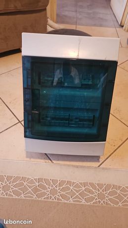 À vendre Coffret électrique ABB 13 modules équipé Hager