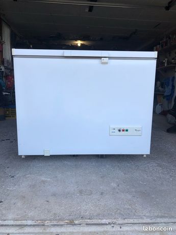 À vendre congélateur coffre 250 litres
