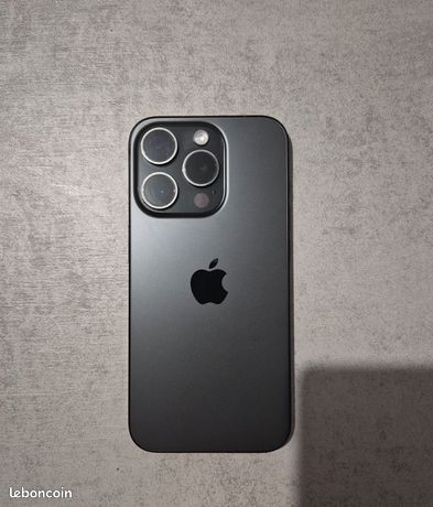 À vendre iPhone 15 pro