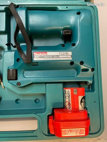 Agrafeuse makita