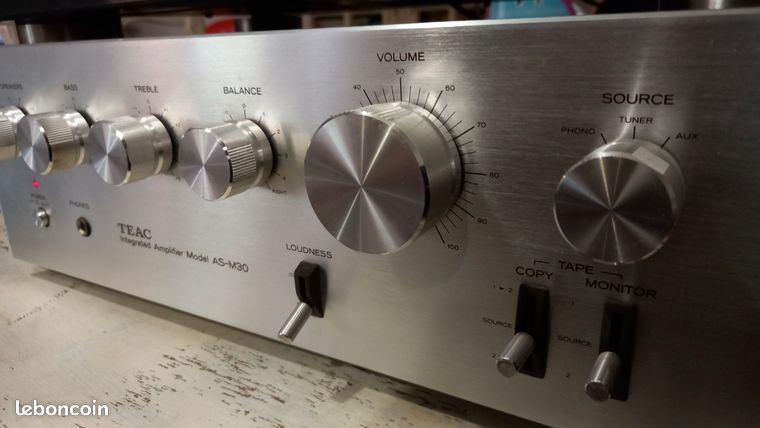 Amplificateur TEAC AS-M30 vintage