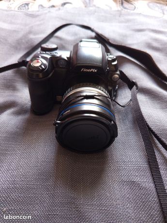 Appareil photo Finepix pour pièces