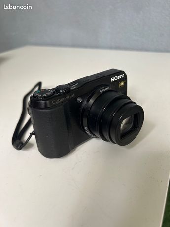 Appareil photo Sony Cyber-shot DSC-HX20V + Carte SD 4 Go – 18,2 Mpx – Zoom 20x – Full HD