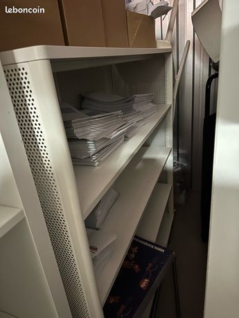 Armoire de rangement