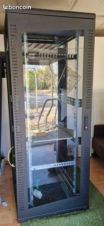 Armoire informatique