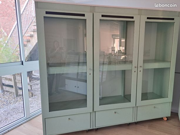Armoire vitrine