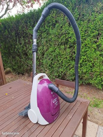 Aspirateur 1400 w LG