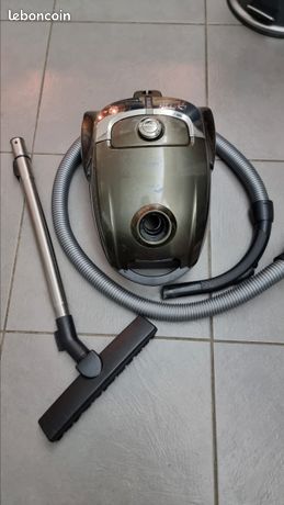 Aspirateur avec sac Ohmex