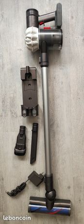 Aspirateur balai Dyson V6