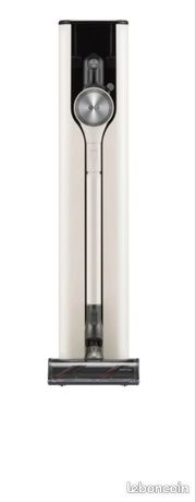 Aspirateur balai