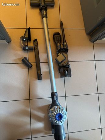 Aspirateur dyson v6