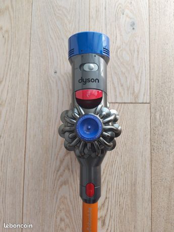 Aspirateur Dyson V8