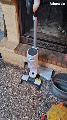 Aspirateur lavant