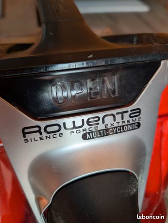Aspirateur sans sac Rowenta multicyclonic