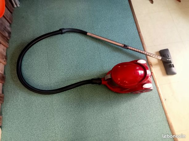 Aspirateur traîneau 1800 w Aya