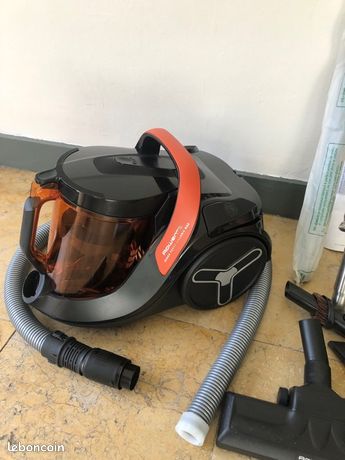 Aspirateur sans Sac Silence Force Cyclonic Max RO7B14EA/410 2924 Rowenta