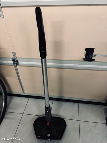 Balai à vapeur