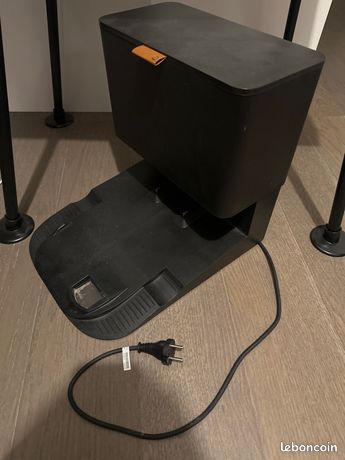 Base recharge Clean base J5+ iRobot