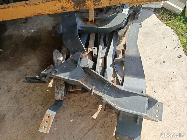 Bâtie faucheux pour Massey