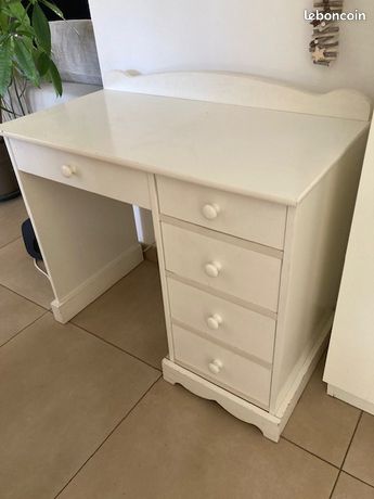 Bureau blanc