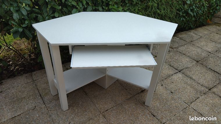 Bureau d'angle blanc