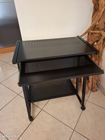 Bureau métallique
