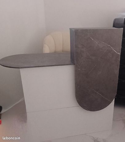 Bureau/presentoir