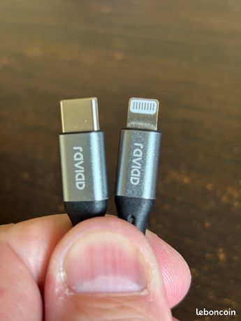 Câble iPhone USB C vers lighting