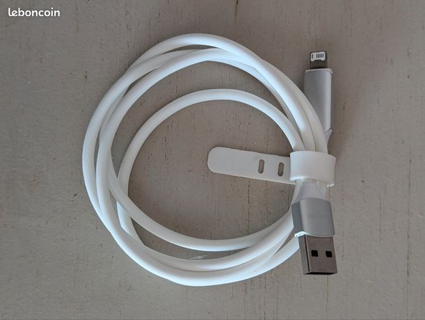 Câble USB A vers lightning 2.4 A avec affichage de la puissance