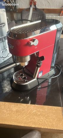 Cafetière délonghi neuve Servie 2 trois fois