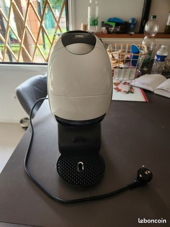 Cafetière dolce gusto neo