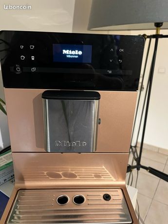 Cafetière Miele état elle deconne je sais pas ce qu elle a