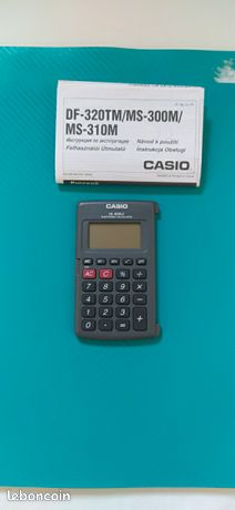 Calculatrice Casio 
Bon fonctionnement
Avec notice