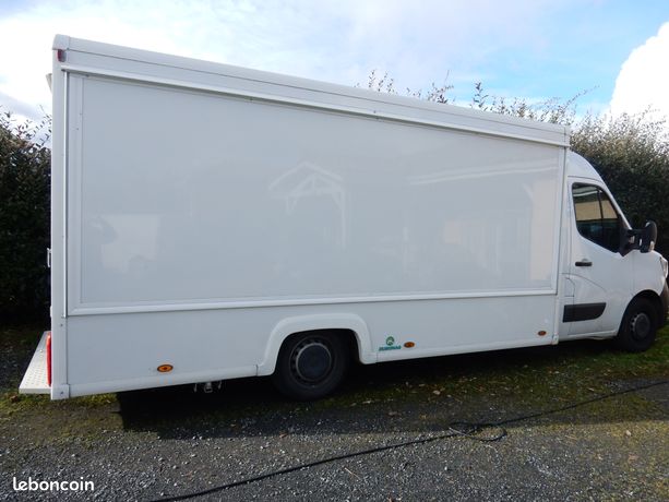 Camion magasin refrigere + marches