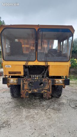 Camion tout terrain