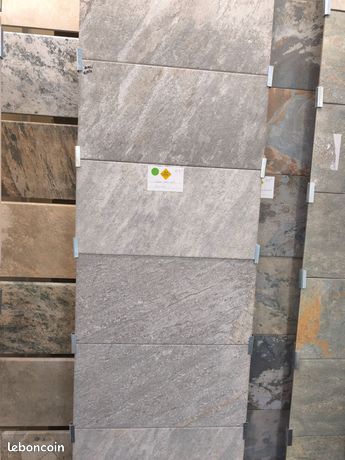 Carrelage pierre de bali