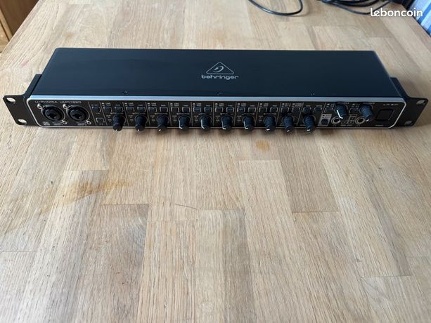 Carte son behringer u-phoria umc1820