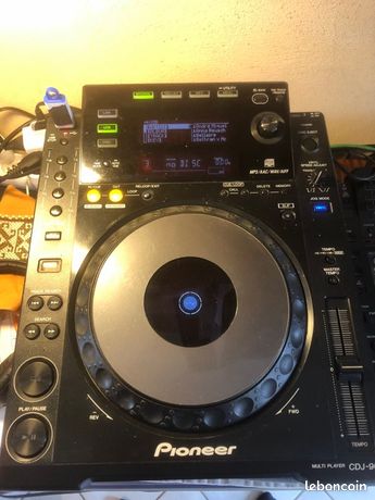 Cdj 900