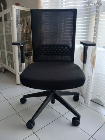 Chaise de bureau ergonomique en